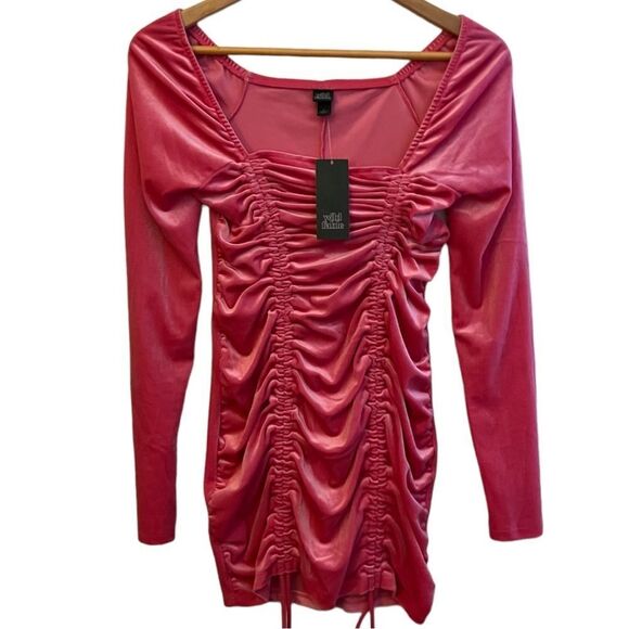 😊 3/$30 Y2K Style Bodycon 2000s Style Size S NWT Wild Fable Pink Velvet Dress - Picture 10 of 13